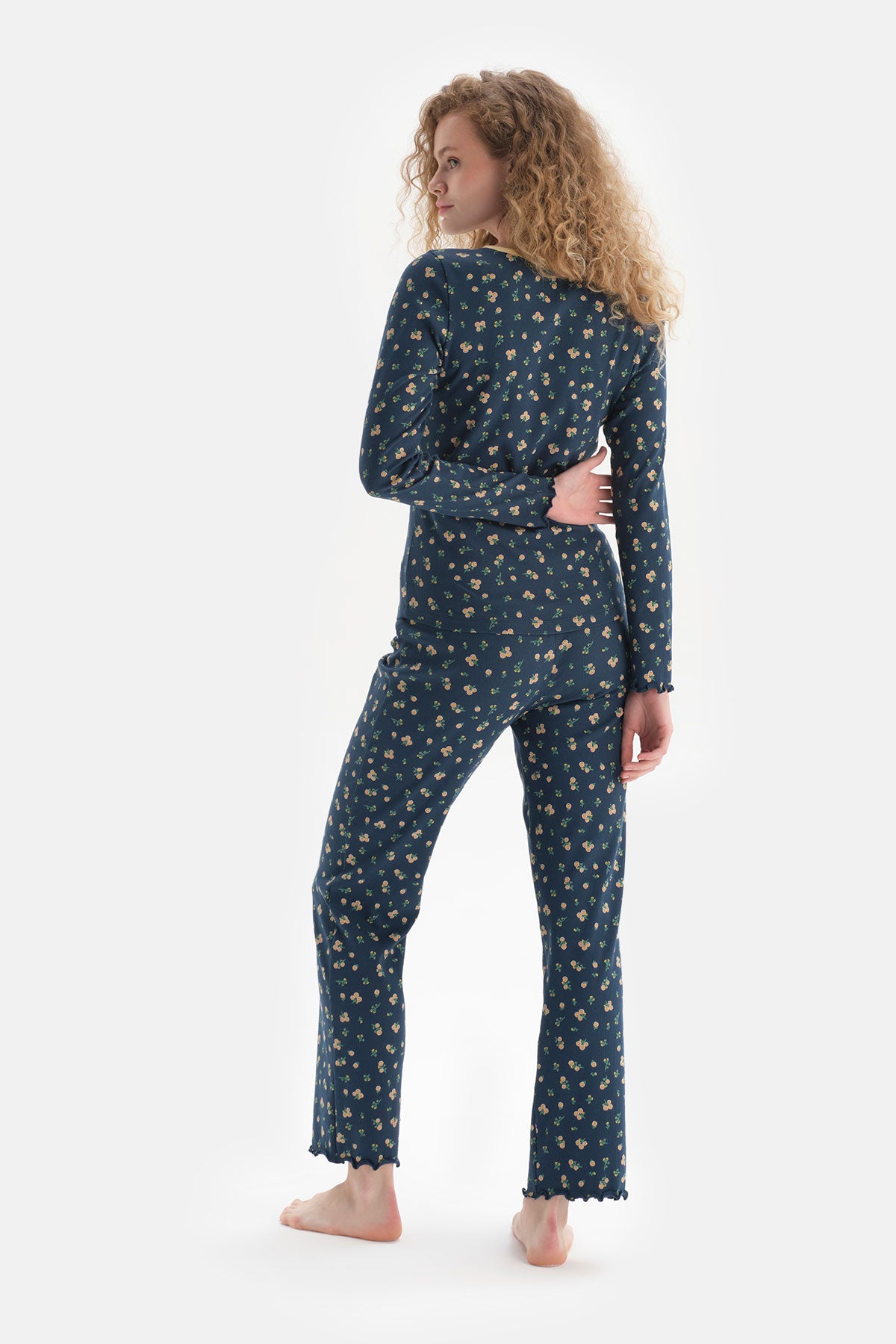 Lacivert Desenli Uzun Kol Pamuklu Pijama Takımı
