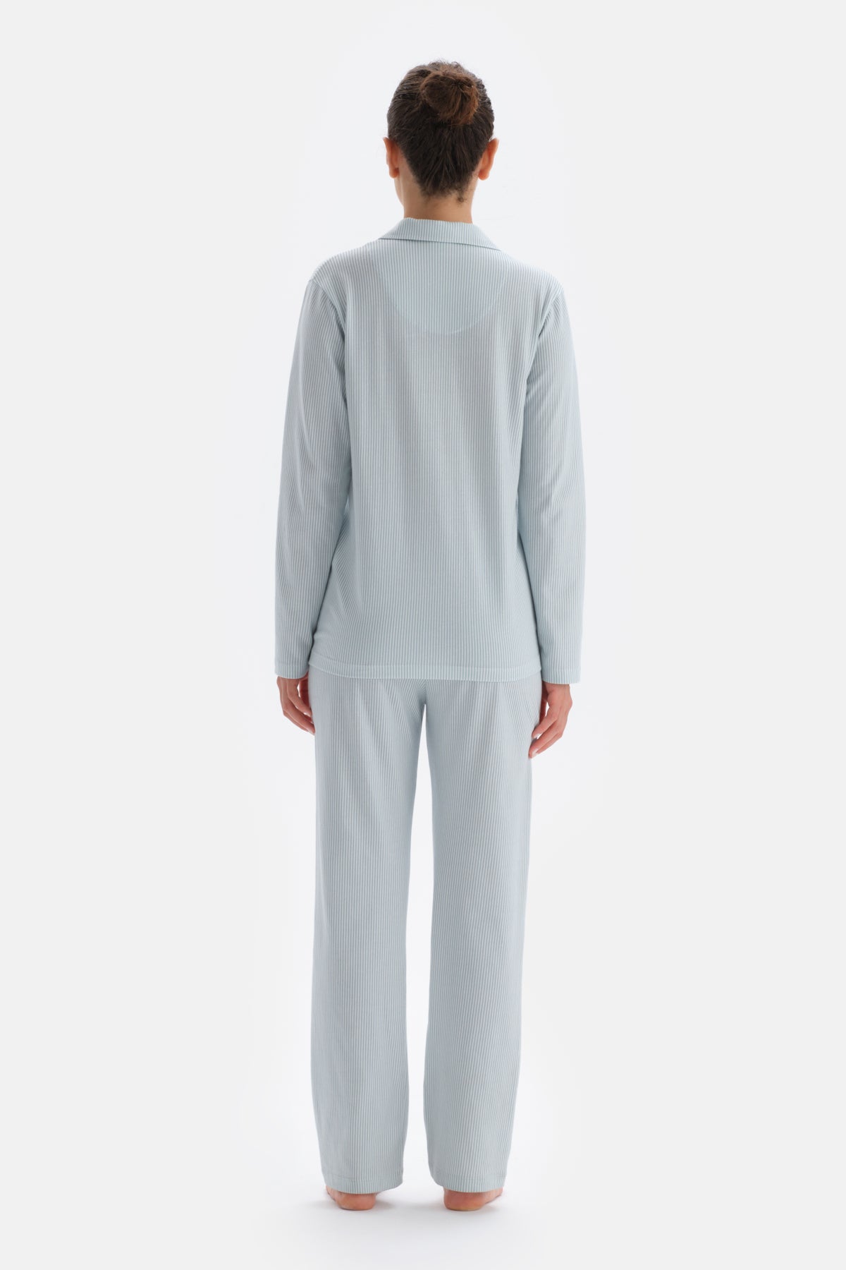 Açık Mavi Gömlek Yaka Nakış Detaylı Pijama Takımı