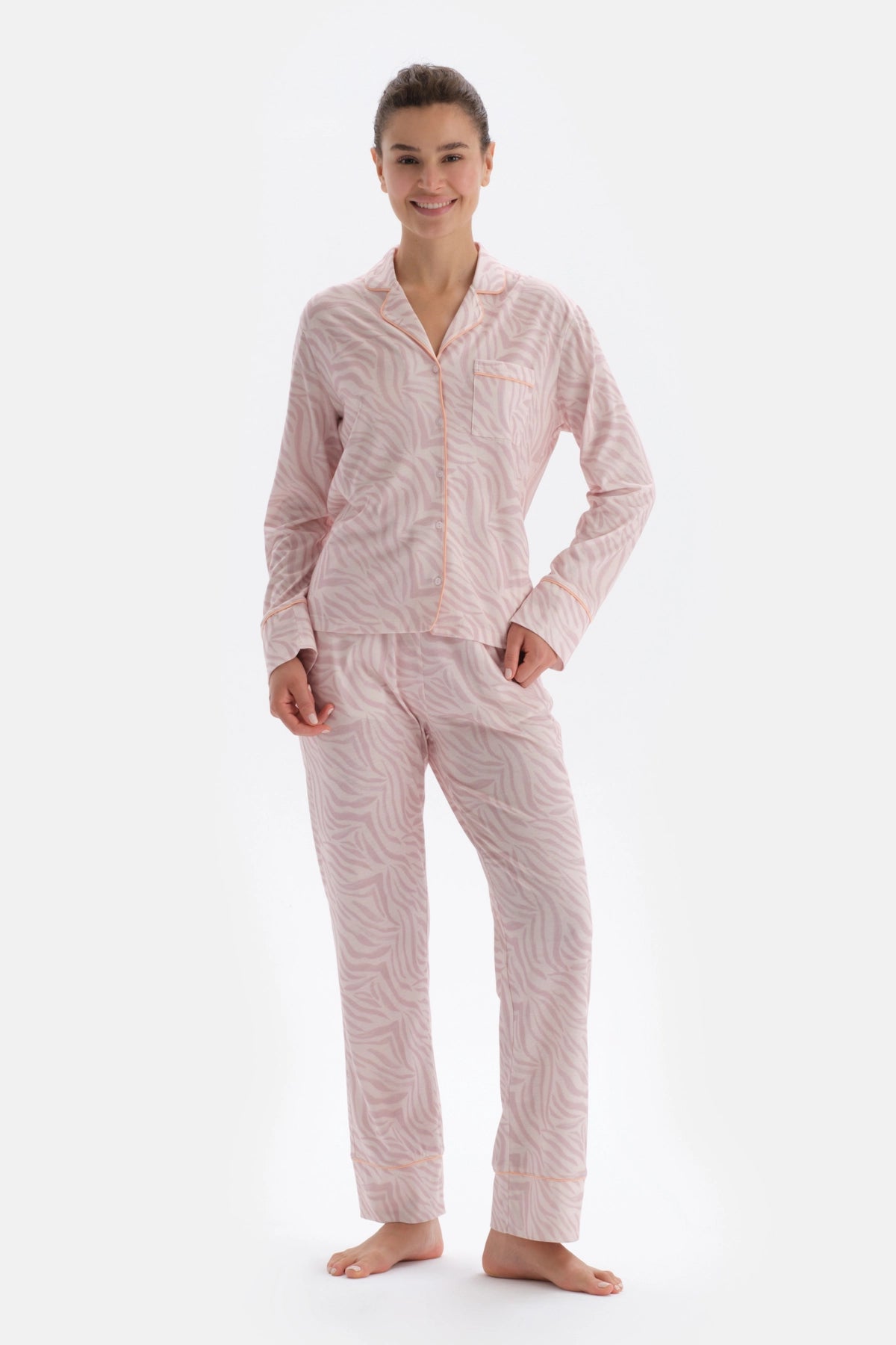 Pudra Metraj Baskılı Biye Detaylı Gömlek Pantolon Pijama Takımı