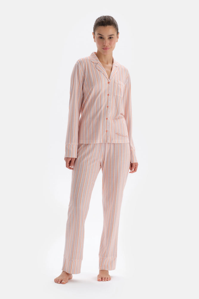 Multicolor Metraj Çizgi Baskılı Nakış Detaylı Gömlek Pantolon Pijama Takımı