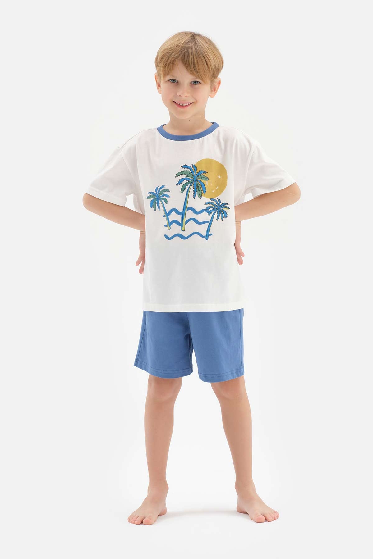 Beyaz Erkek Çocuk Baskılı Kısa Kol Şortlu Pijama Takımı