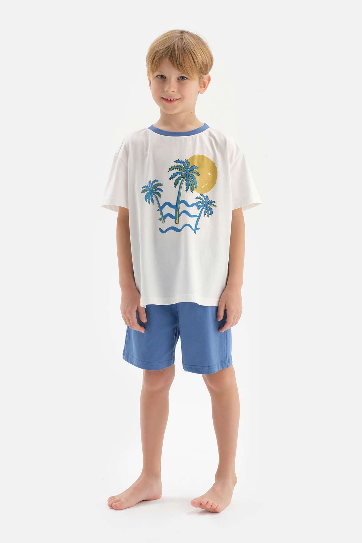 Beyaz Erkek Çocuk Baskılı Kısa Kol Şortlu Pijama Takımı