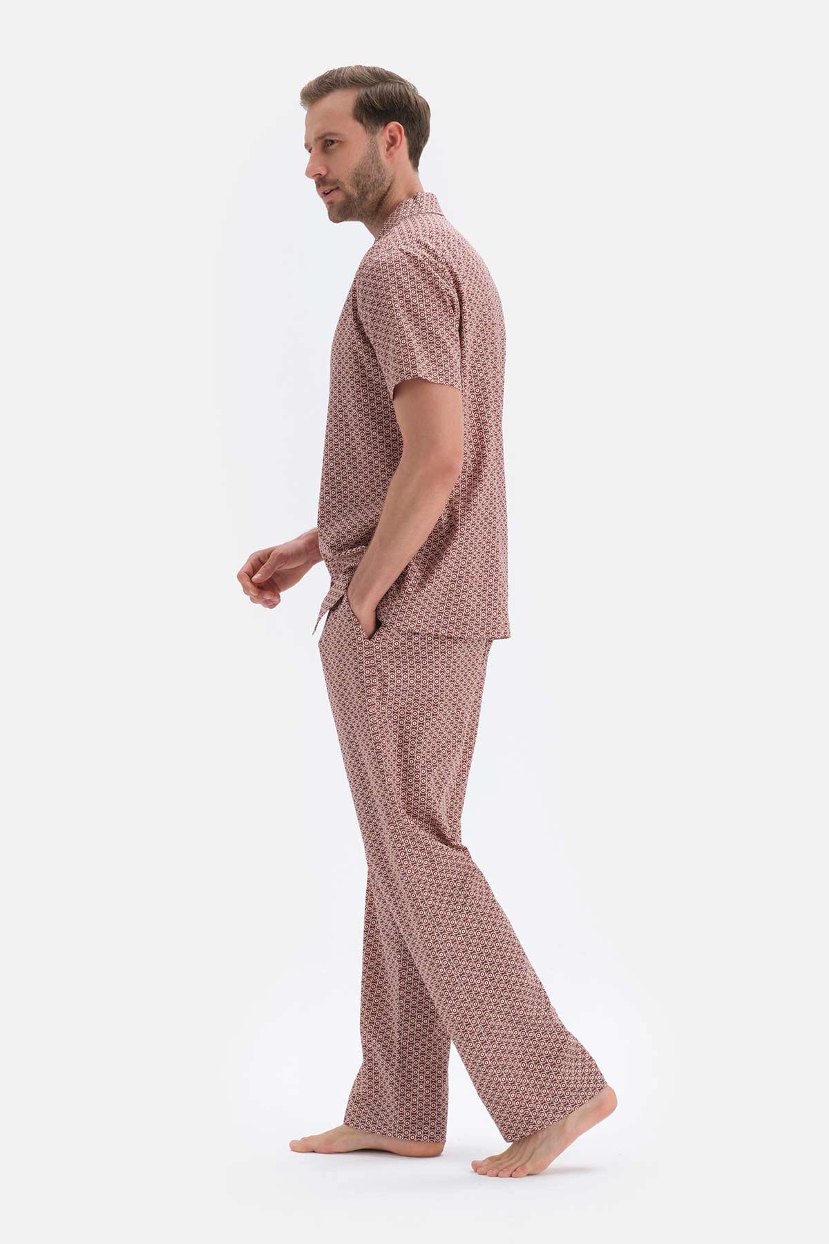 Karışık Karışık Metraj Desenli Gömlek Yaka Dokuma Pijama Takımı
