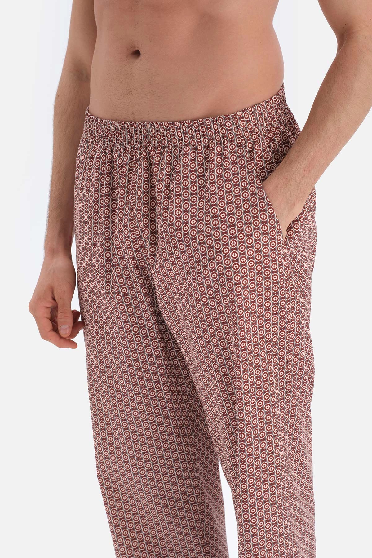 Karışık Karışık Metraj Desenli Gömlek Yaka Dokuma Pijama Takımı