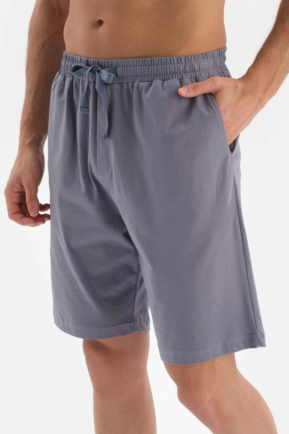 Gri Bisiklet Yaka Baskılı Şortşu Pijama Takımı