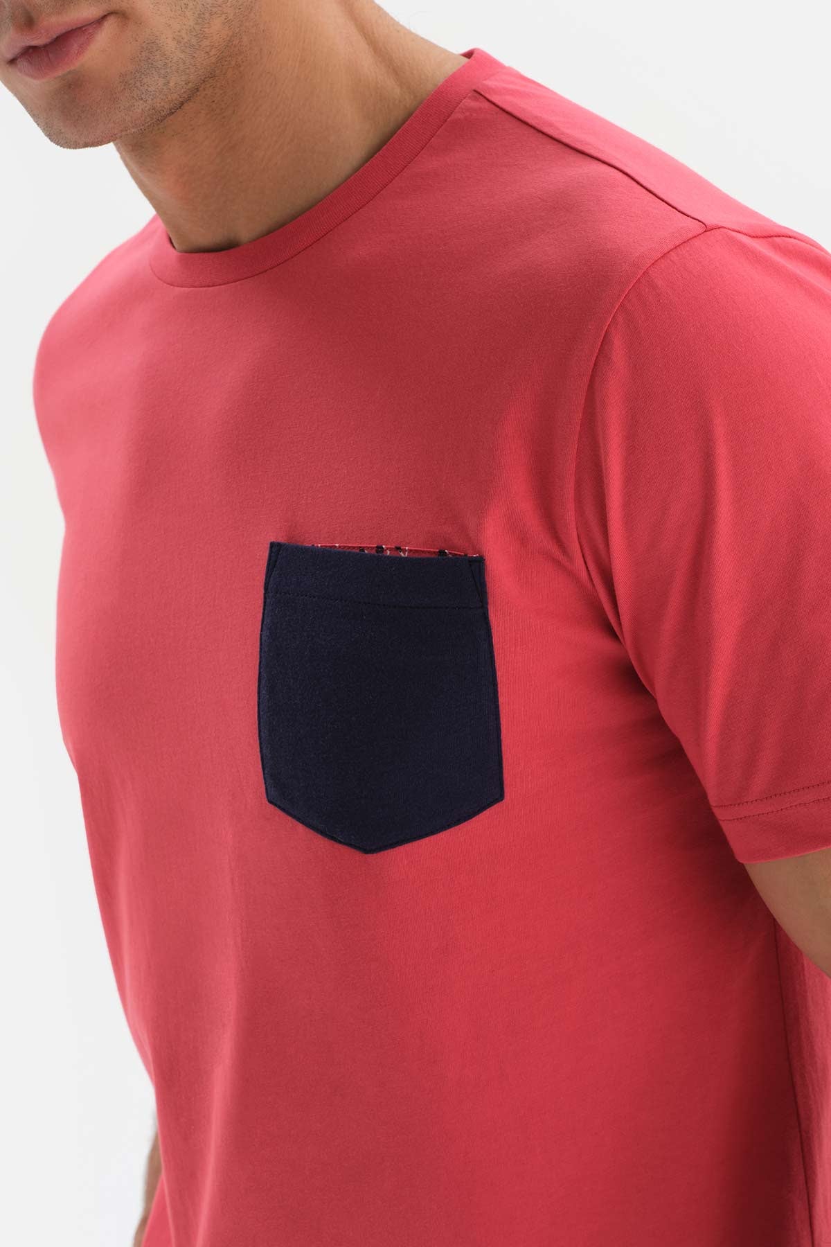 Kırmızı Bisiklet Yaka Cep Detaylı Şortlu Örme Pijama Takımı