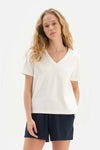 Beyaz V Yaka Viskon T-Shirt