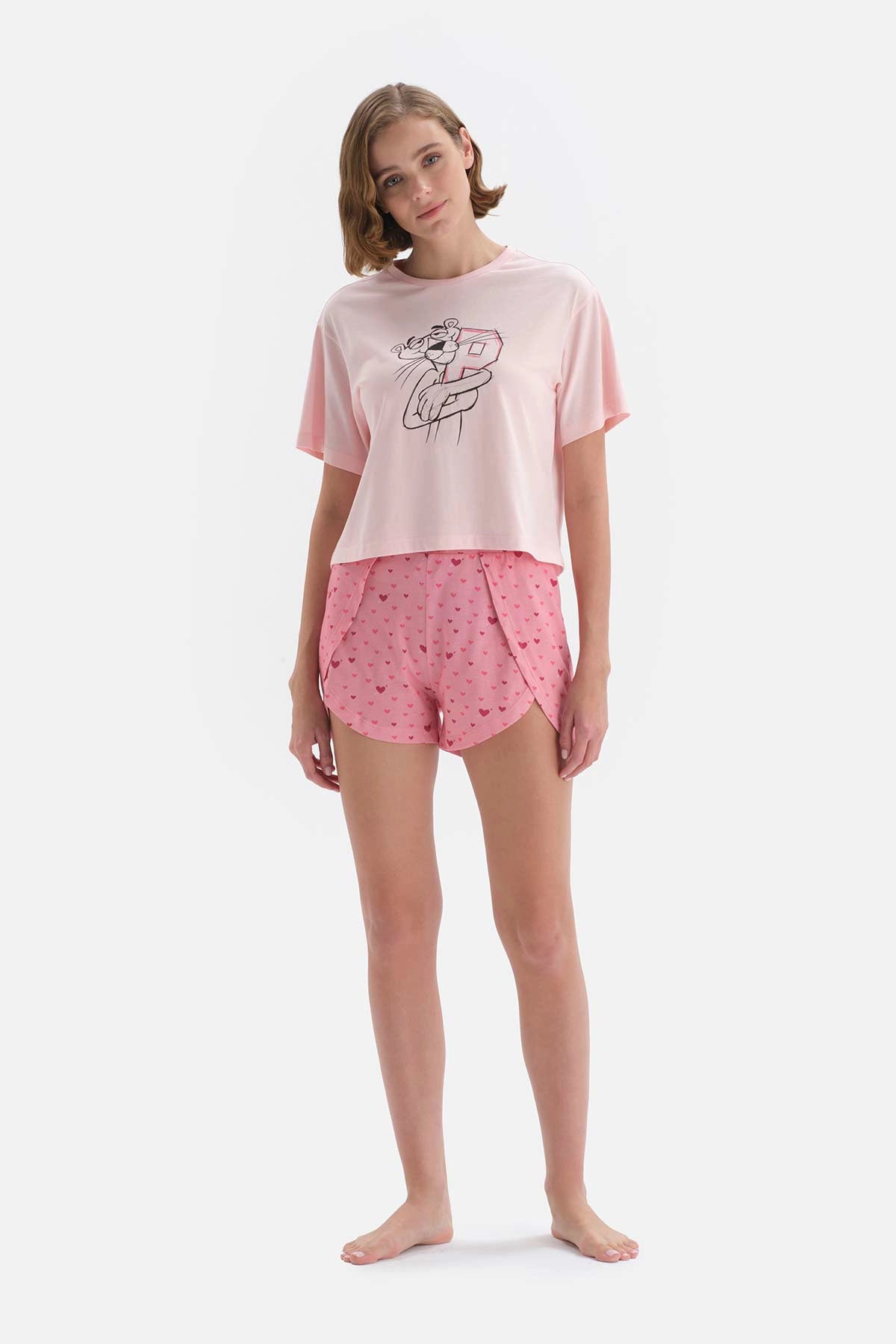 Pembe Kısa Kol Lisanslı Pamuklu Şortlu Pijama Takımı