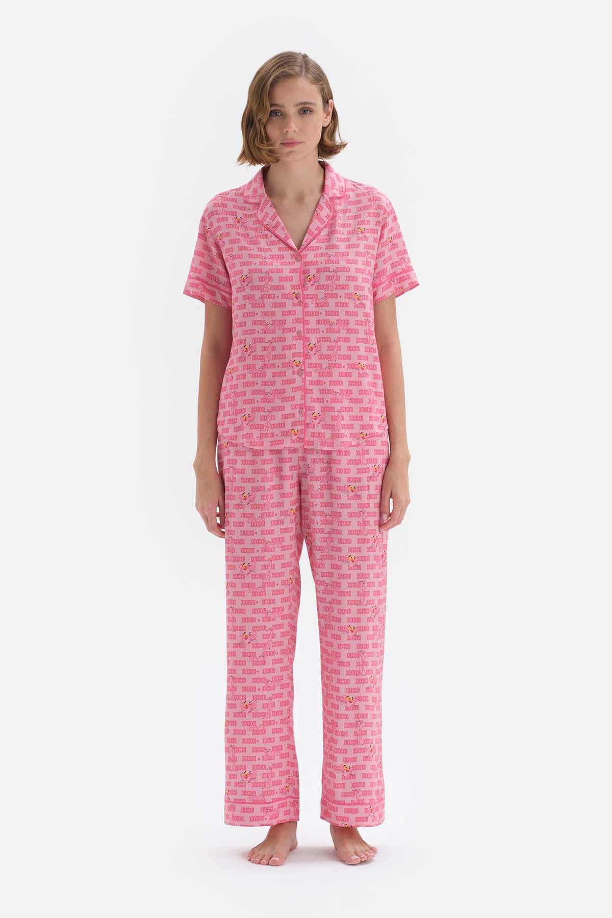 Pembe Kısa Kol Panter Lisanslı Viskon Pijama Takımı