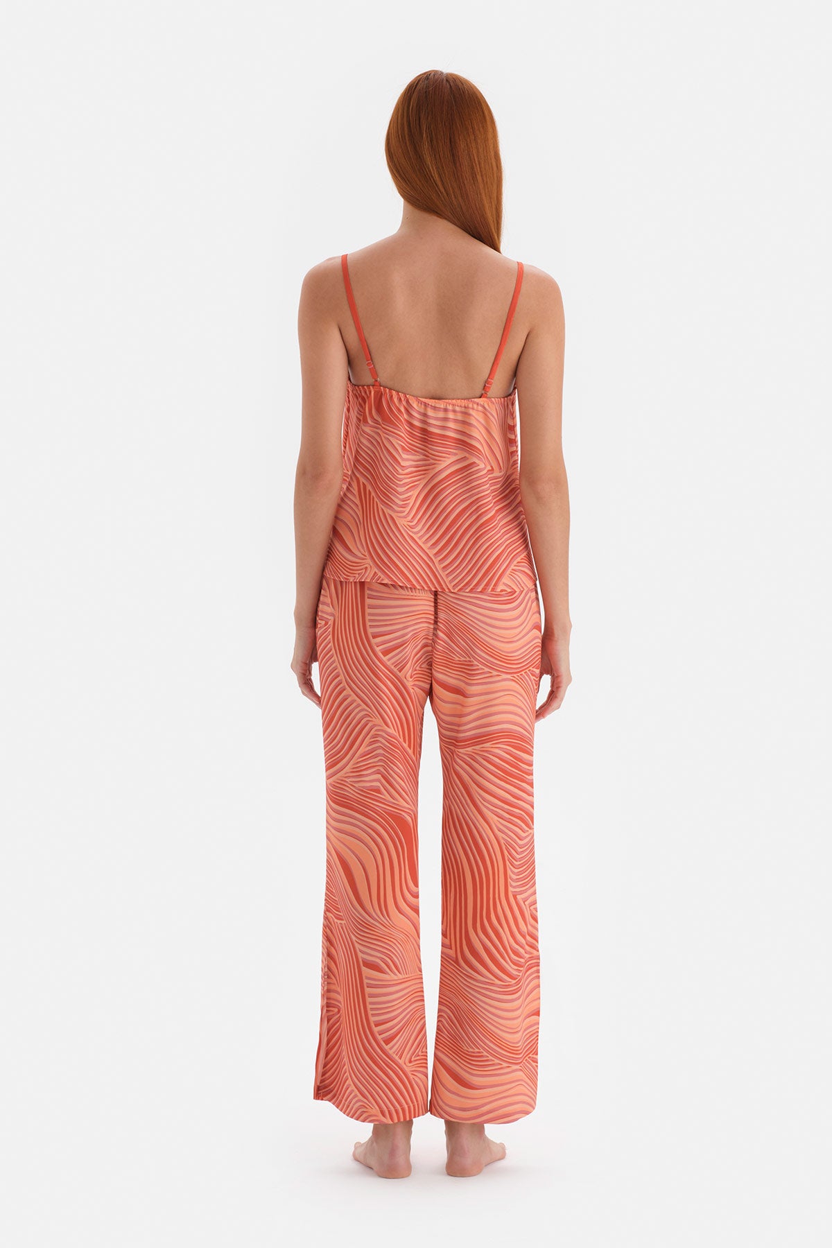 Kiremit Metraj Baskılı Askılı Saten Pijama Takımı