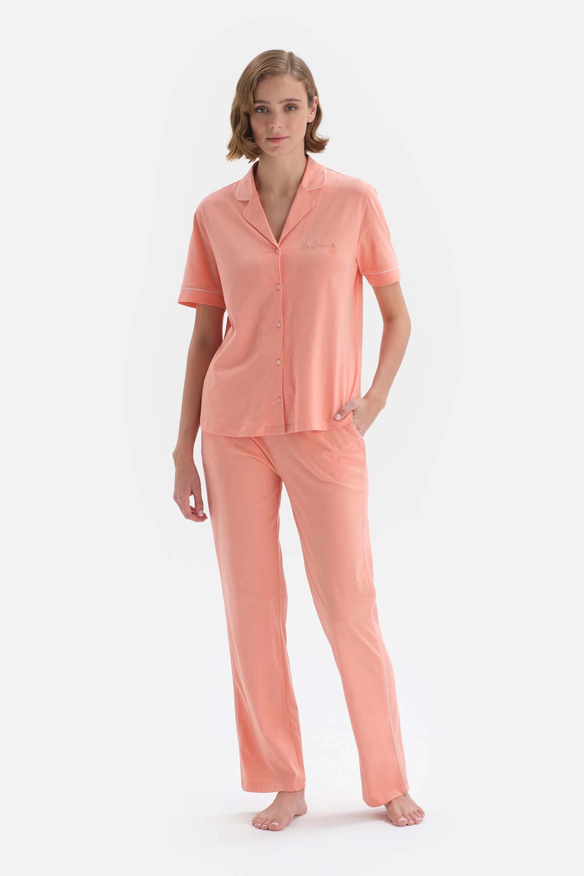 Somon Slogan Nakışlı Gömlek Yaka Pamuklu Pijama Takımı