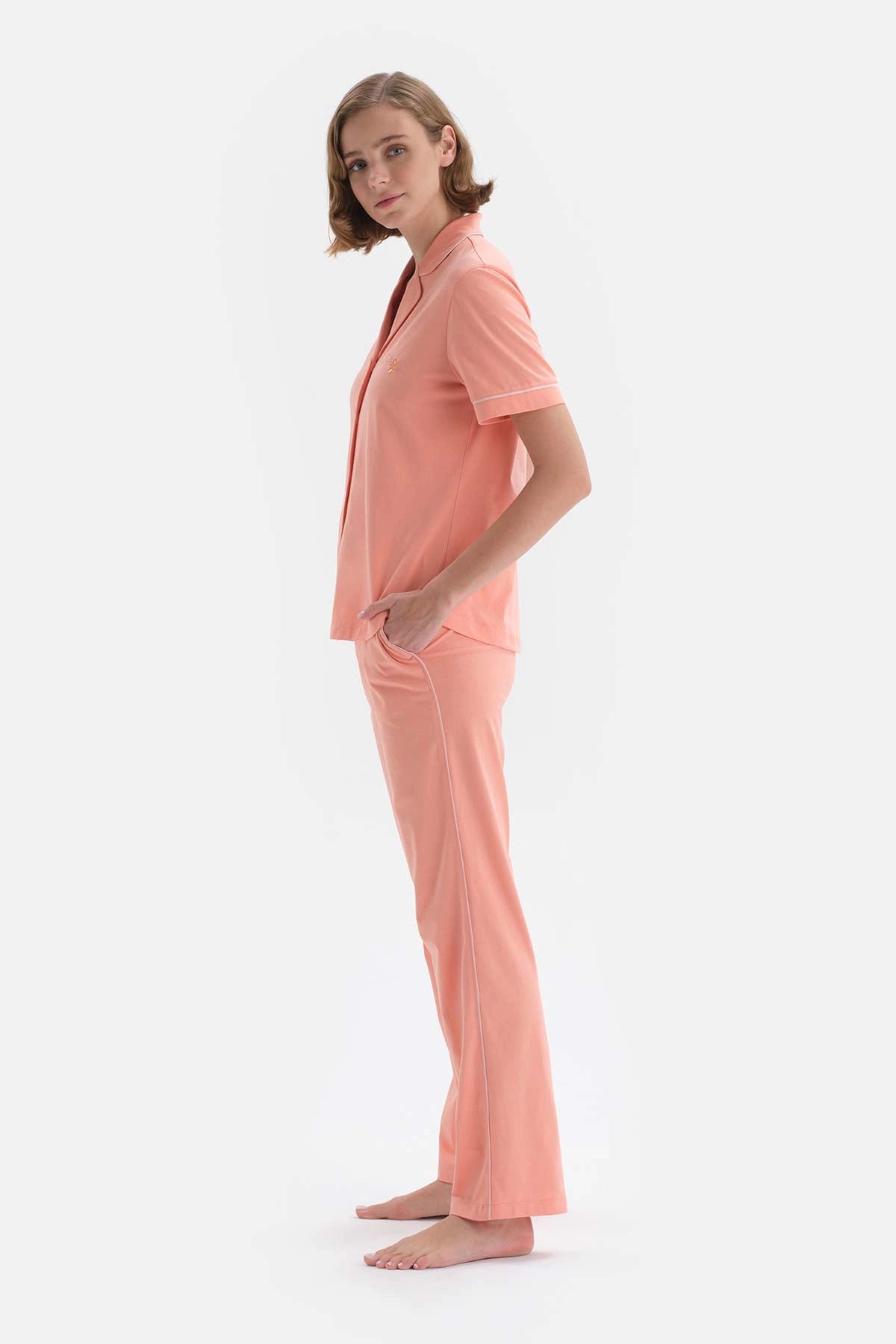 Somon Slogan Nakışlı Gömlek Yaka Pamuklu Pijama Takımı