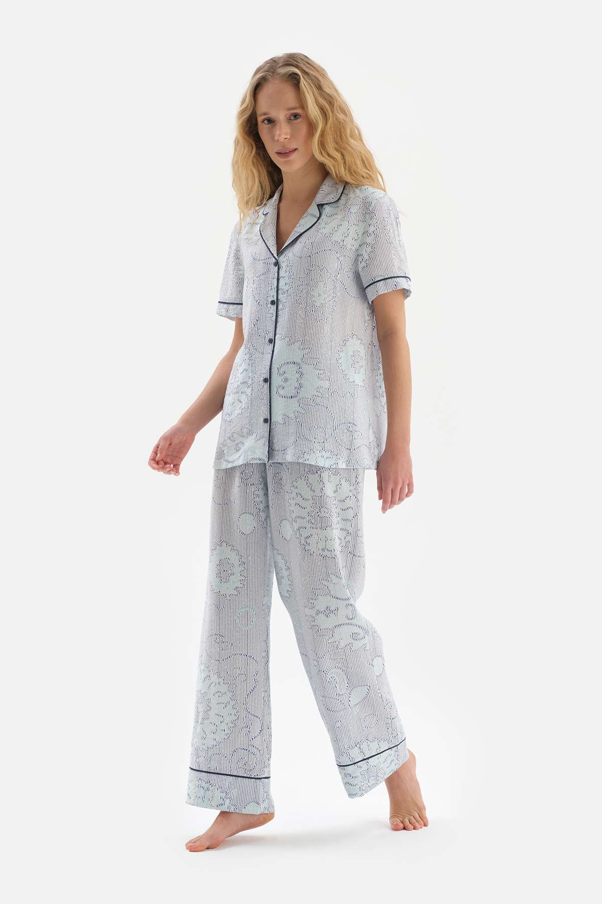 Mavi Çini Desenli Gömlek Yaka Viskon Pijama Takımı