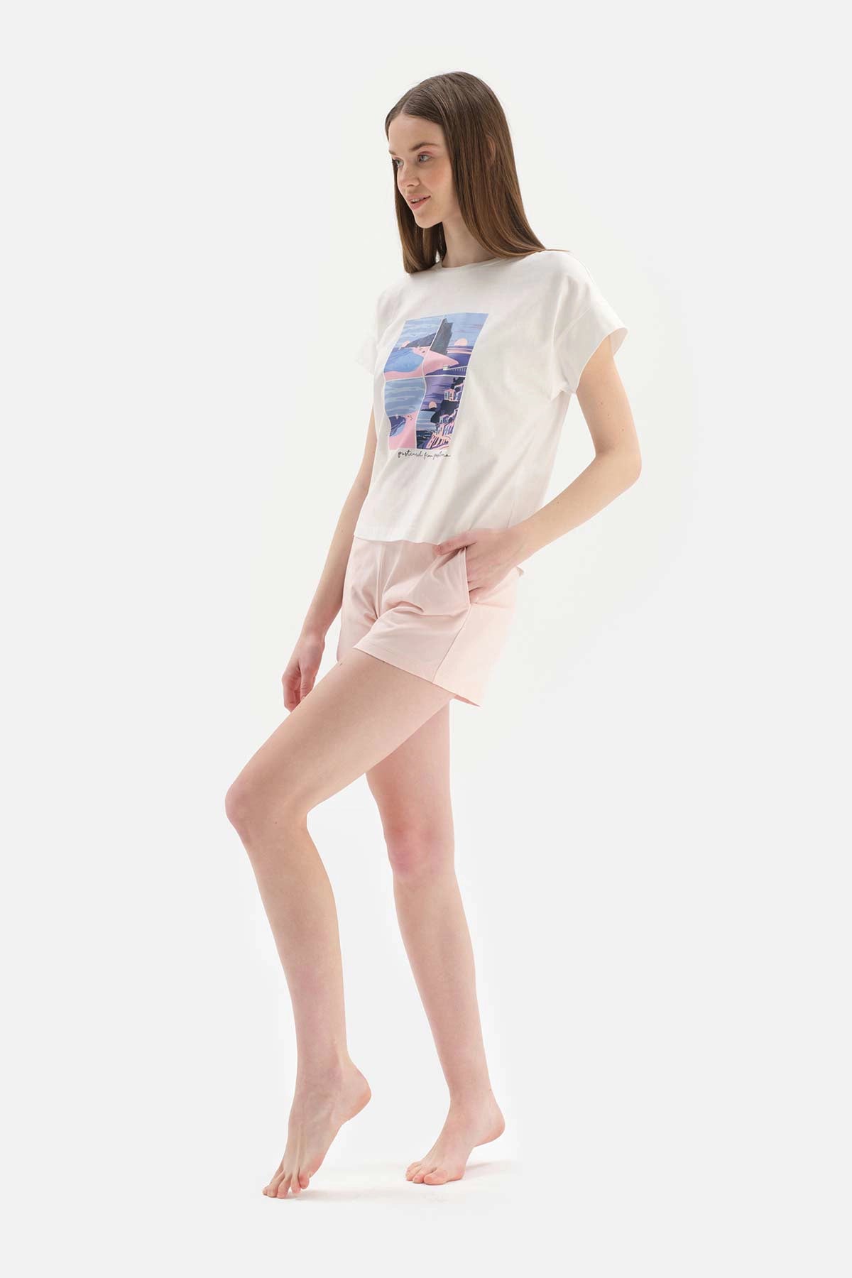 Beyaz Bisiklet Yaka Baskılı Pamuklu Şortlu Pijama Takımı