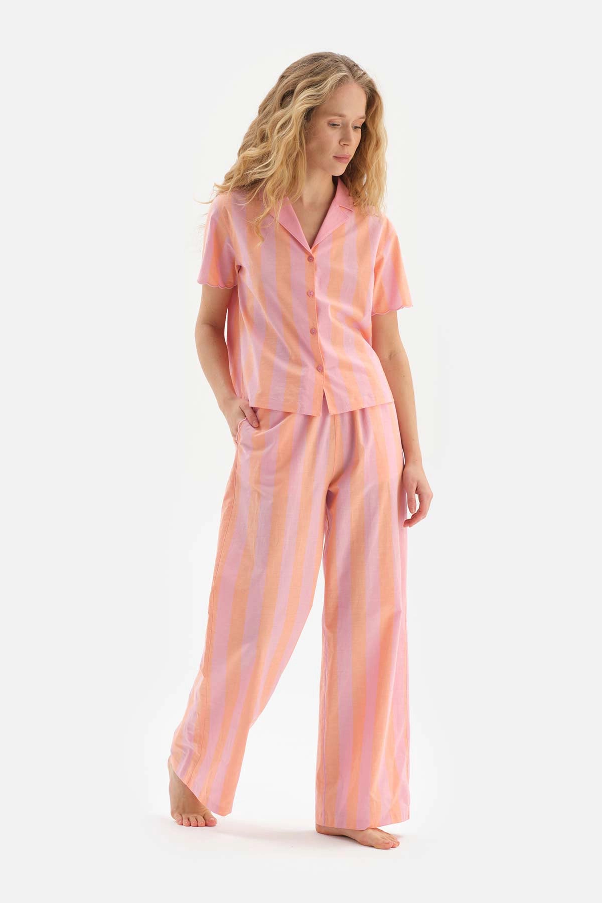 Turuncu Nakış Detaylı Gömlek Yaka Pamuklu Pijama Takımı