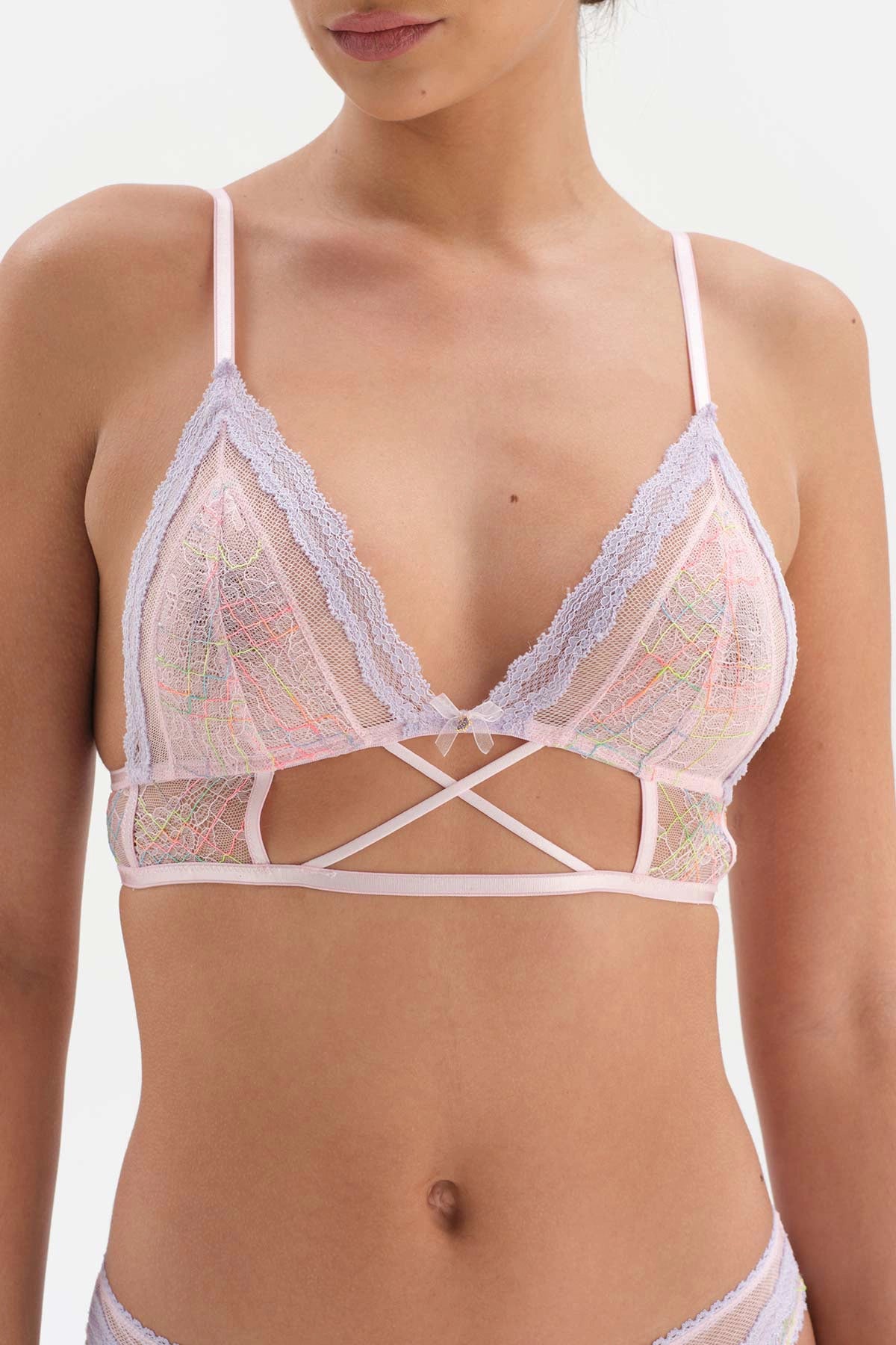 Pembe Aksesuar Detaylı Soft Bralet Sütyen
