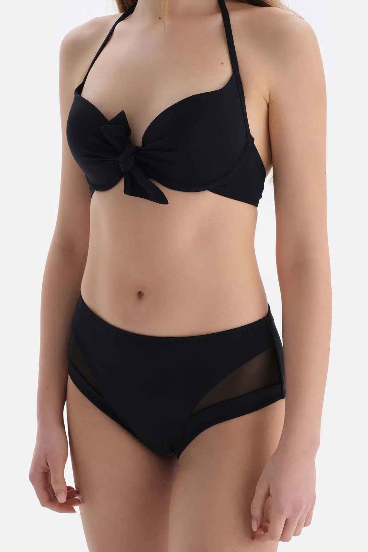 Siyah Tül Detaylı Yüksek Bel Bikini Altı