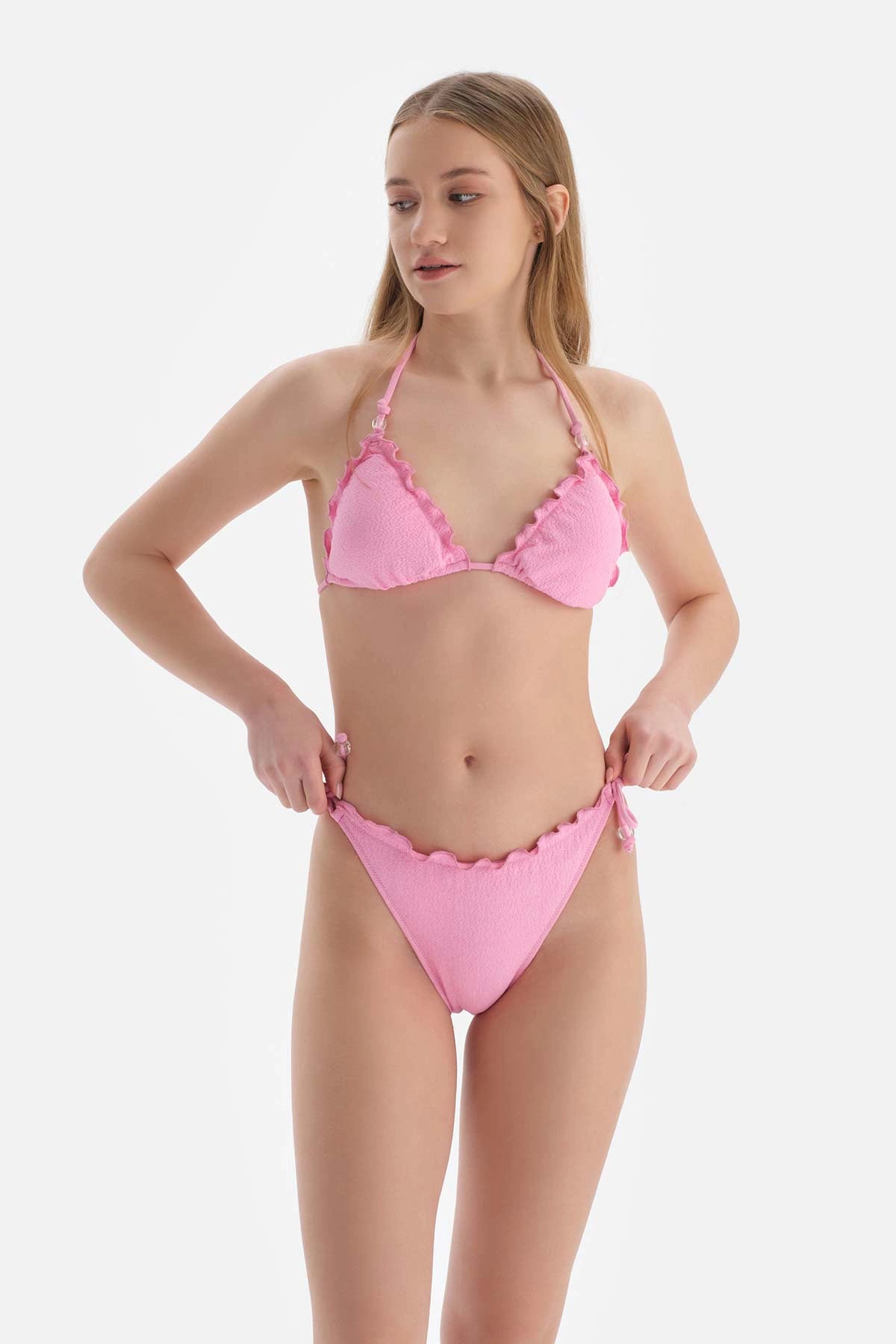 Pembe Spagetti Bikini Altı