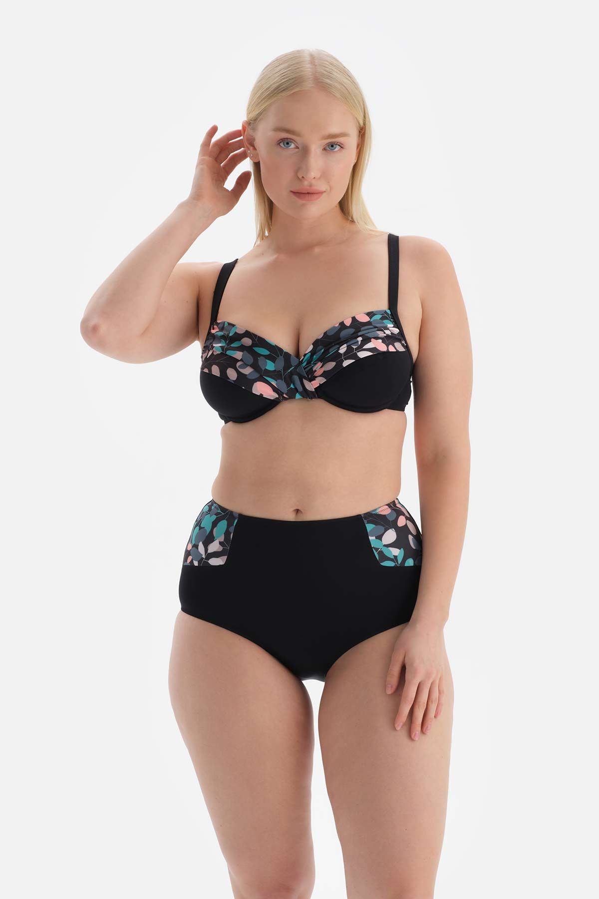 Siyah - Yeşil Yüksek Bel Toparlayıcı Bikini Altı