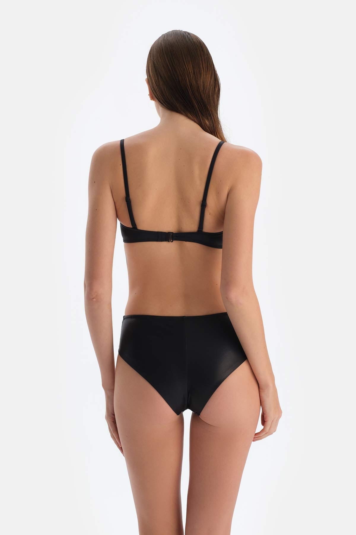 Siyah Tek Omuz Bikini Üstü