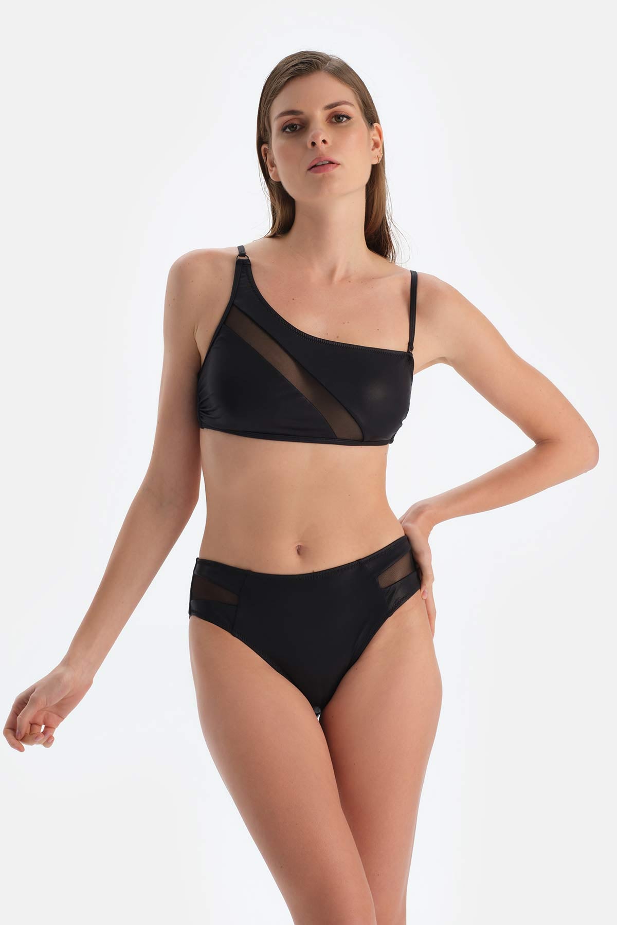 Siyah Tek Omuz Bikini Üstü