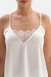 Beyaz Bride Dantel Detaylı Şortlu Pijama Takımı