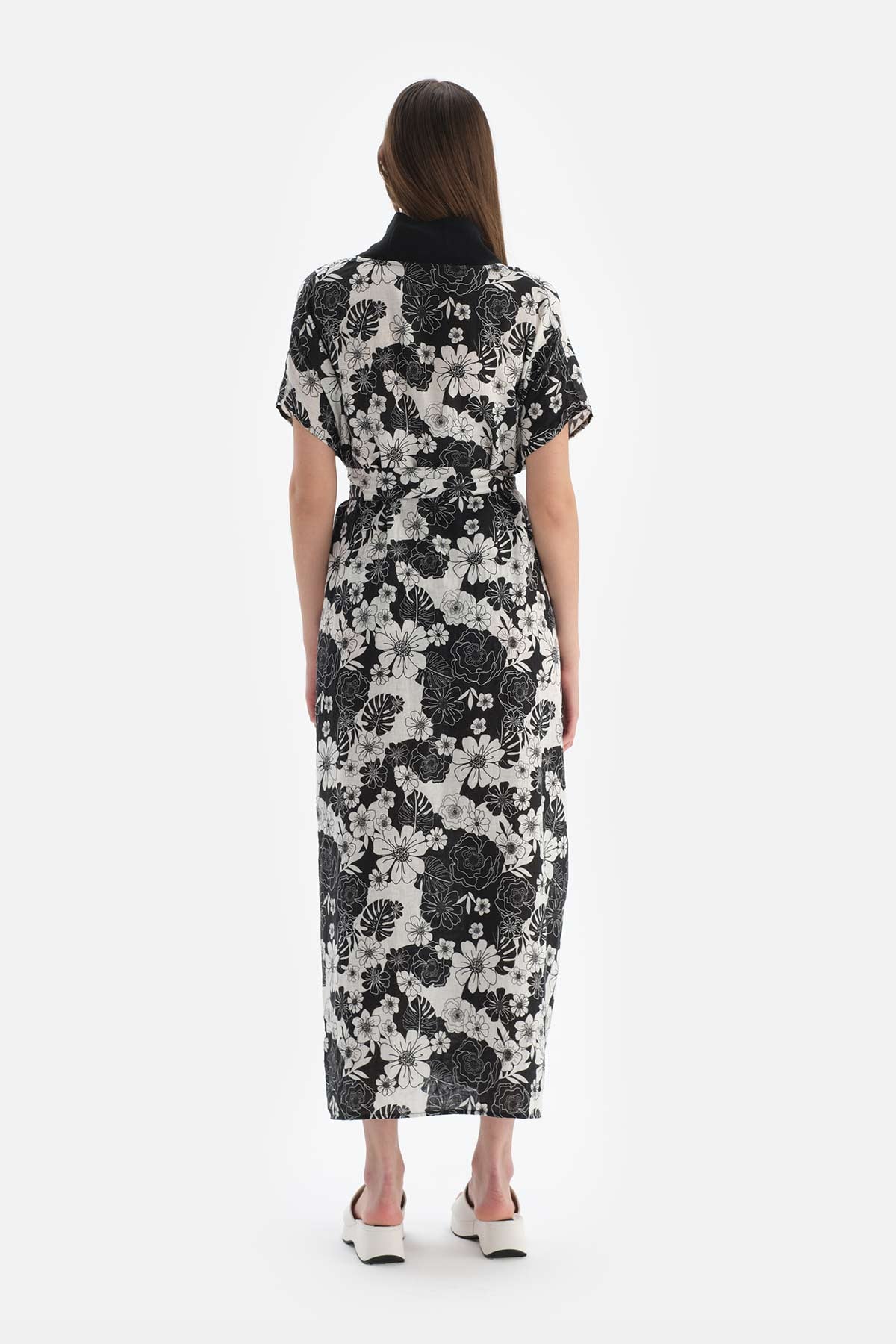 Siyah Beyaz Keten Uzun Kimono