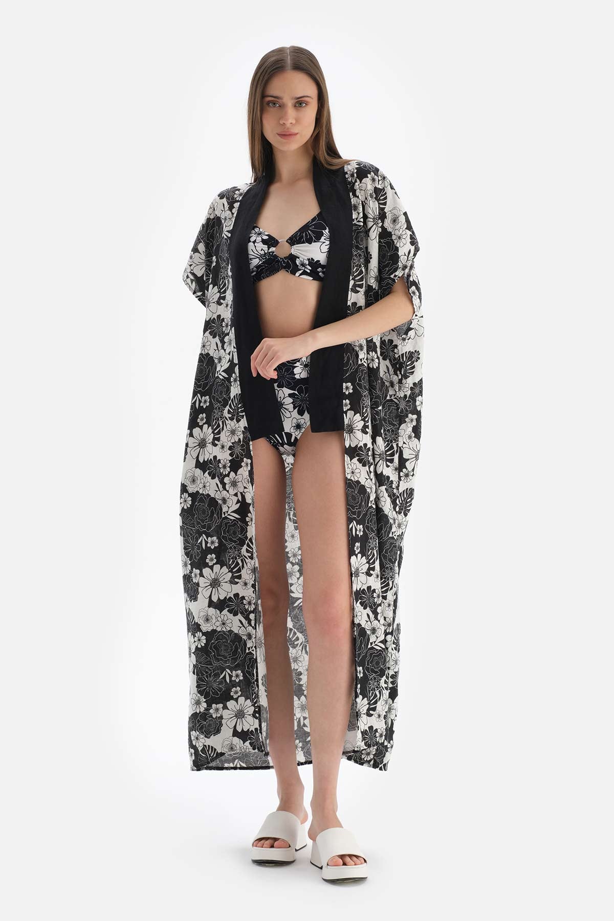 Siyah Beyaz Keten Uzun Kimono