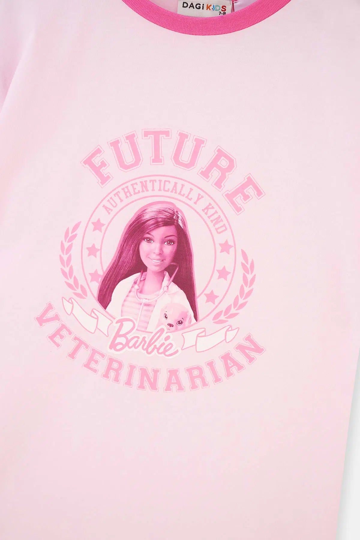 Pembe Barbie Lisans Baskılı Kısa Kollu Bisiklet Yaka T-Shirt