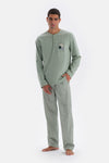 Mint Yeşili Yarım Patlı Uzun Kollu Baskı Detaylı Pijama Takımı