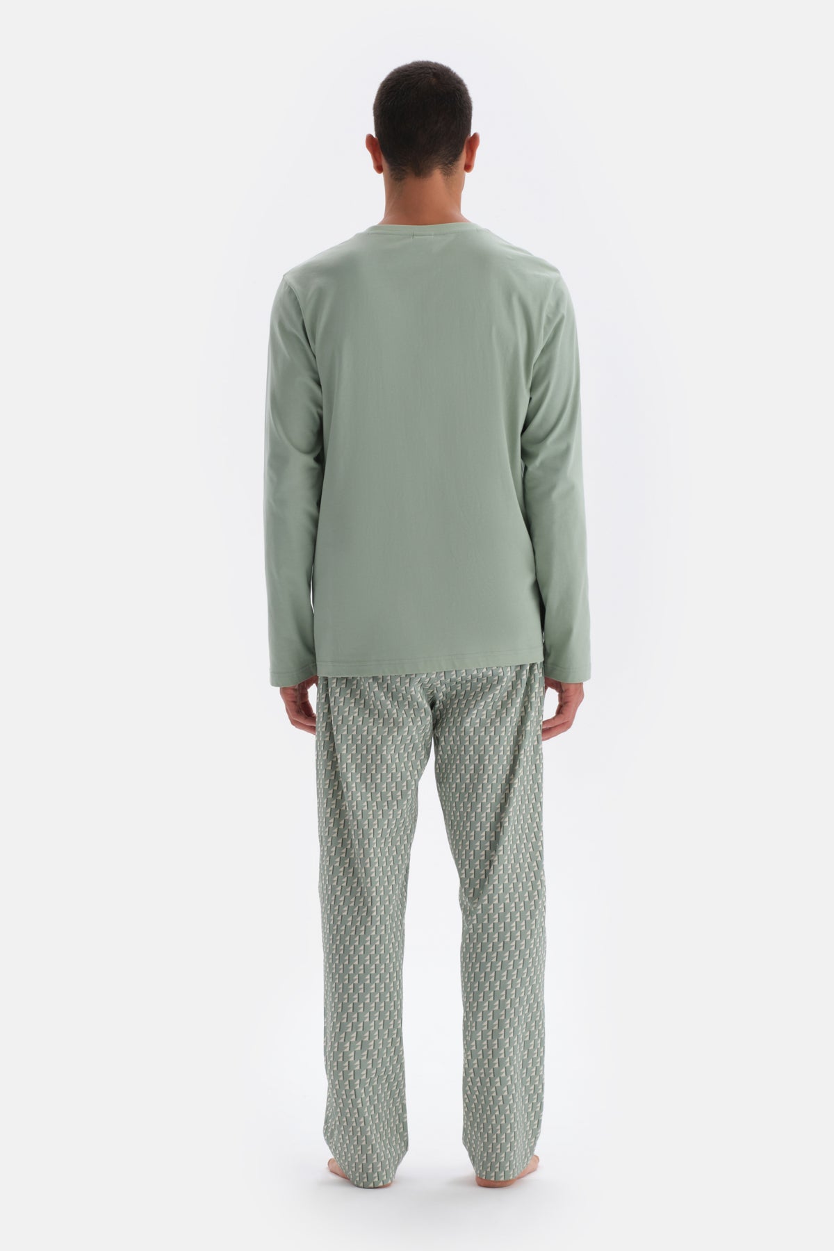 Mint Yeşili Yarım Patlı Uzun Kollu Baskı Detaylı Pijama Takımı