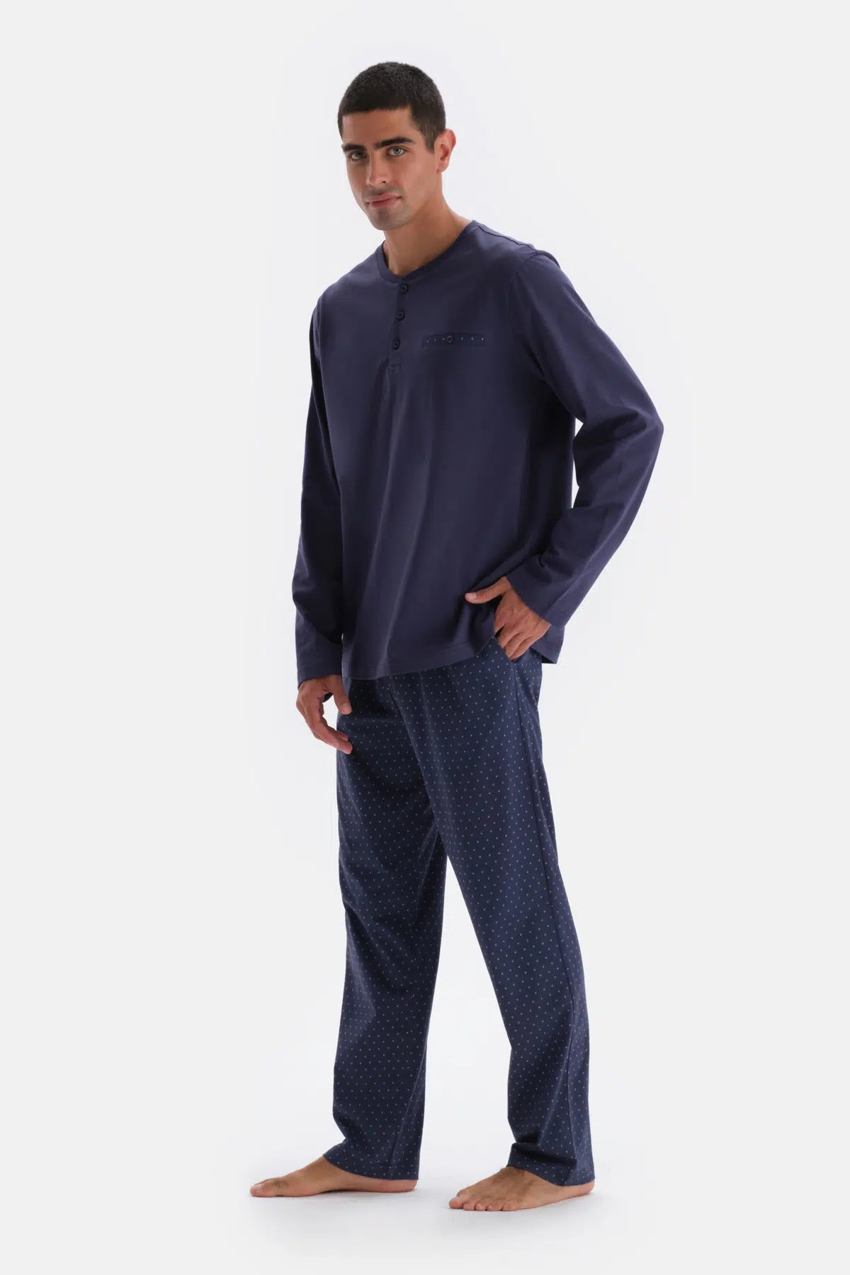 Lacivert Yarım Patlı Uzun Kol Metraj Baskılı Pamuklu Pijama Takımı