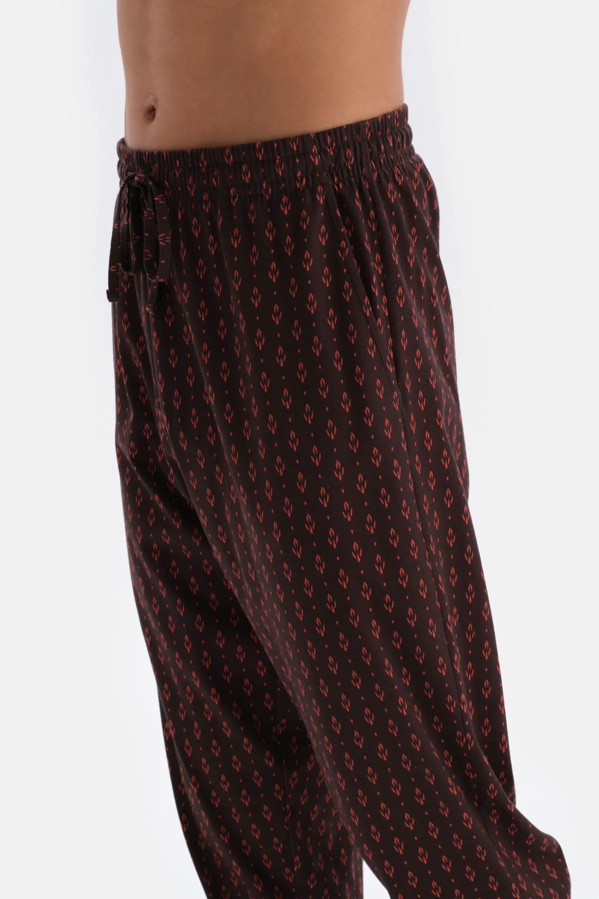 Koyu Kahve Baskı Detaylı Bisiklet Yaka Pamuk Modal Pijama Takımı