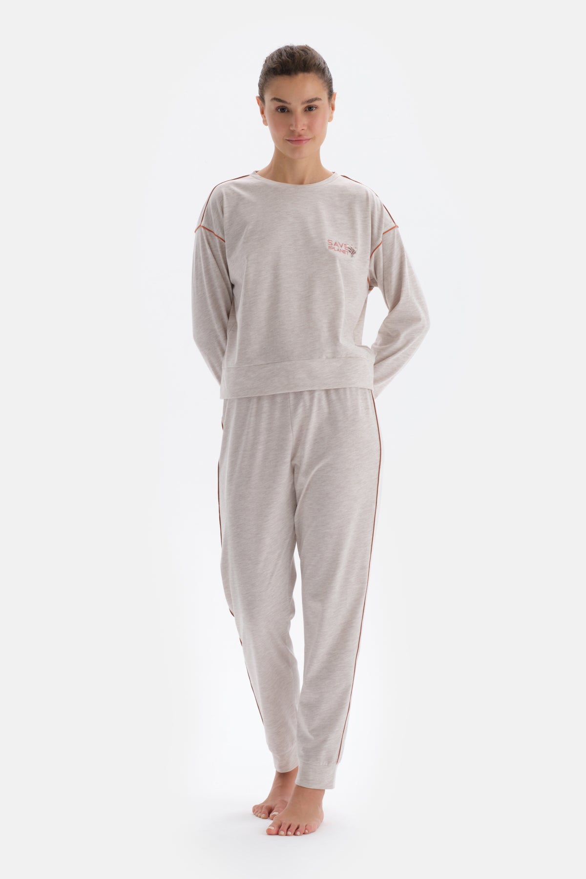 Ekru Melanj Slogan Baskılı Tişört Pantolon Pijama Takımı