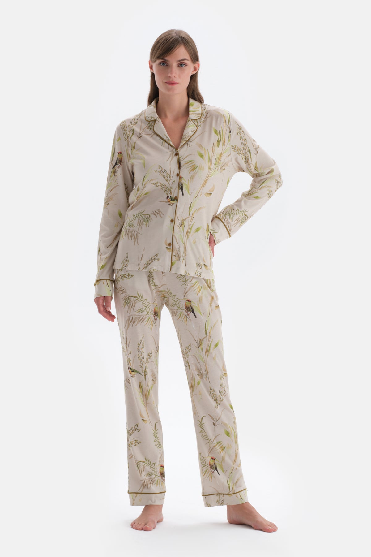 Ekru Metraj Baskılı Paça Bant Detaylı Gömlek Pantolon Pijama Takımı