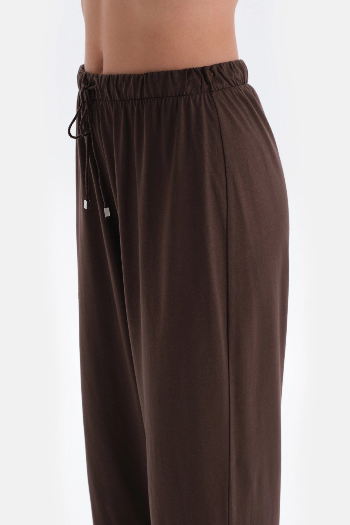 Koyu Kahve Kayık Yaka Pamuklu Pijama Takımı