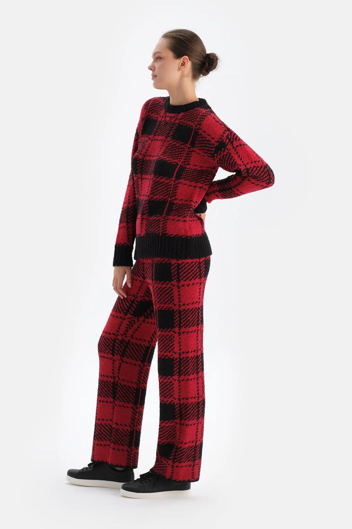 Kırmızı Ekoseli Polar Sweatshırt