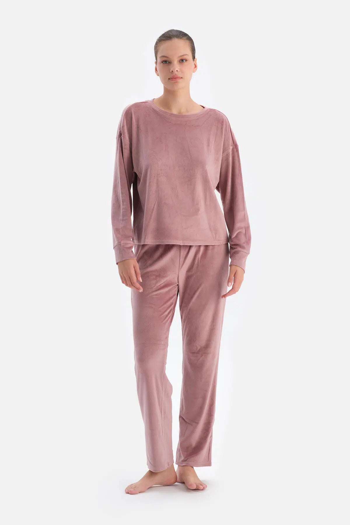 Gül Kurusu Uzun Kollu Bisiklet Yaka Kadife Pijama Takımı
