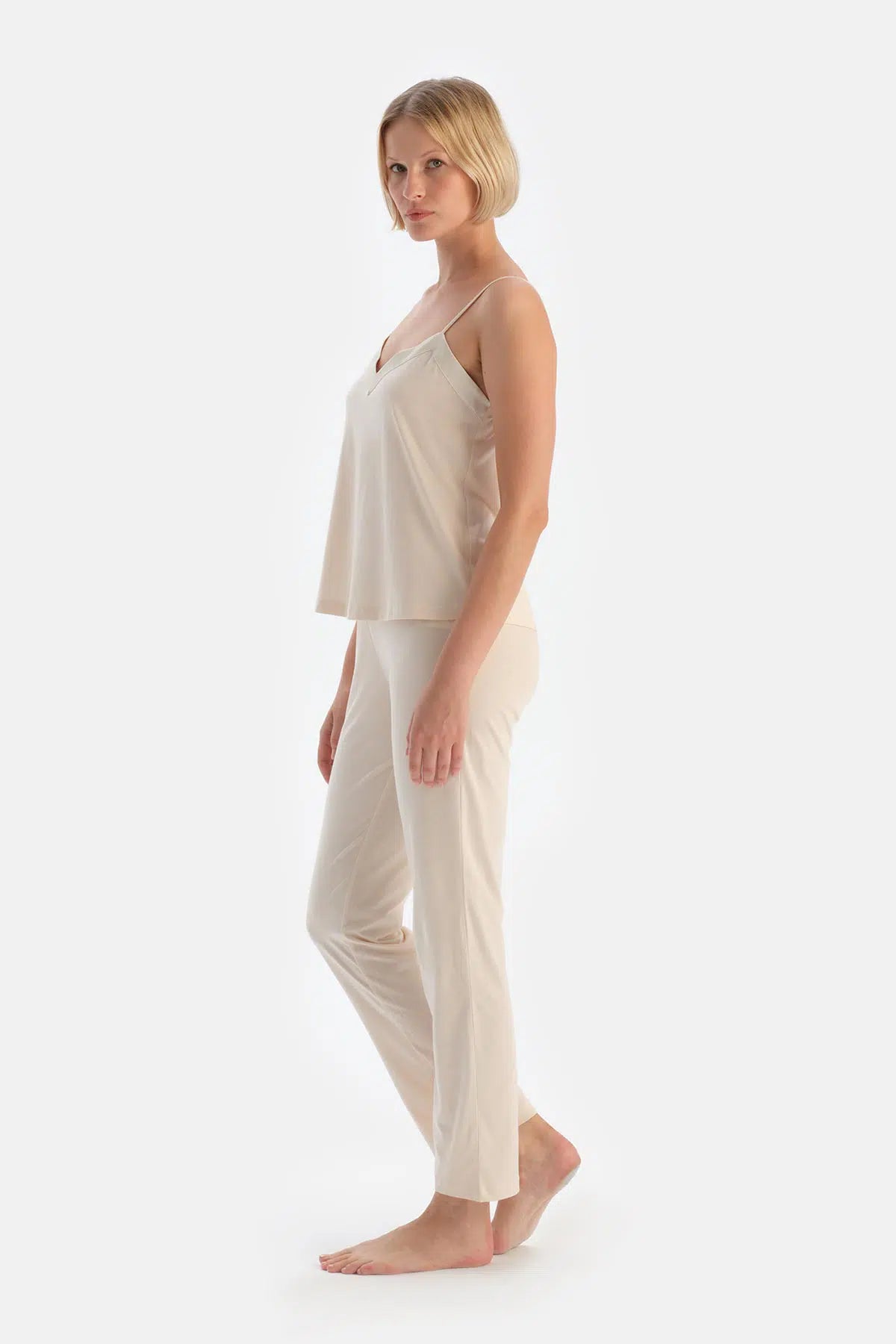 Ekru Ince Askılı Saten Garnili Modal Pijama Takımı