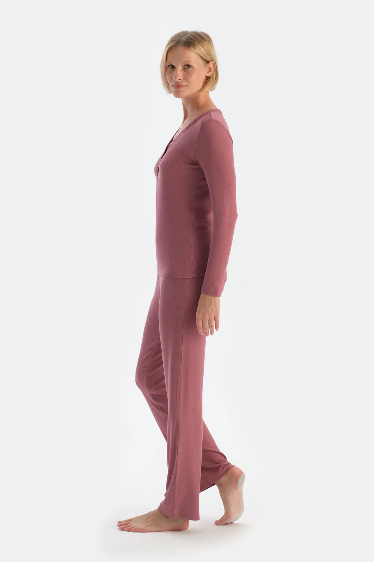 Gül Kurusu V Yaka Düğmeli Kaşkorse Pijama Takımı