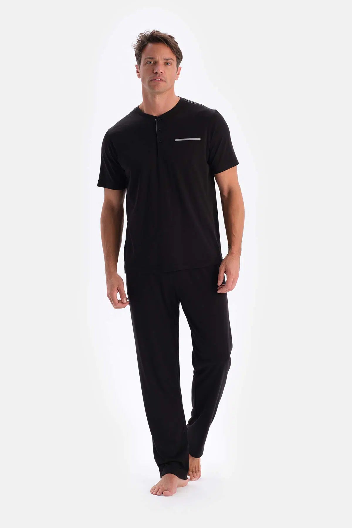 Siyah Yarım Patlı Kısa Kollu Şort Pantolon Üçlü Pijama Takımı