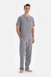Gri Yarım Patlı Kısa Kollu Örme Pijama Takımı
