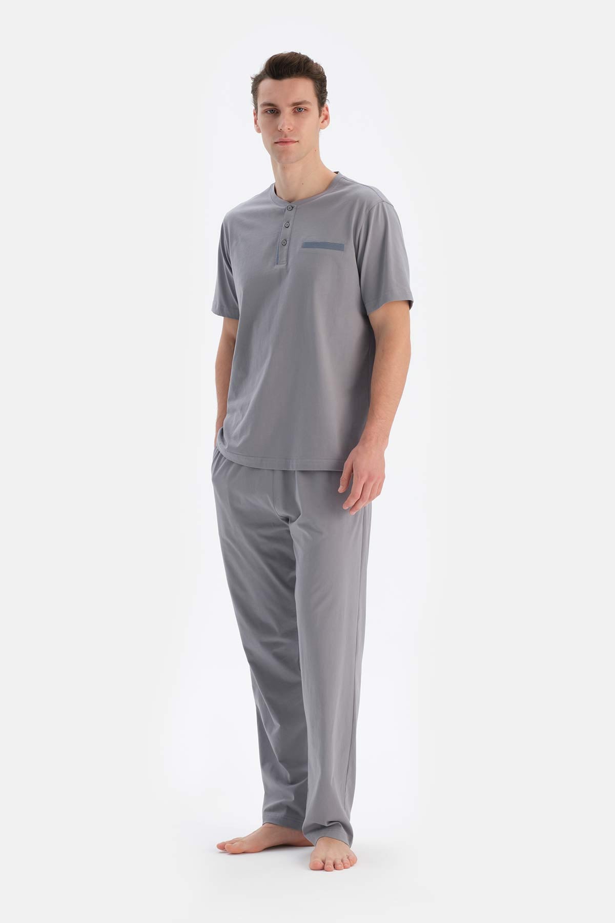 Gri Yarım Patlı Kısa Kollu Örme Pijama Takımı