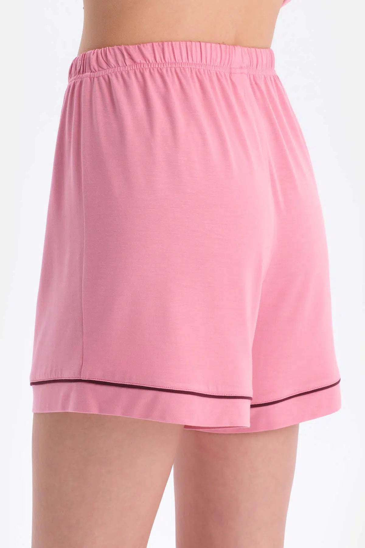 Pembe Kısa Kollu Nakış Detaylı Viskon Gömlek Şort Pijama Takımı