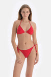 Kırmızı Üçgen Balensiz Küçük Bikini Üst