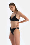 Siyah Kaplı Bikini Üstü