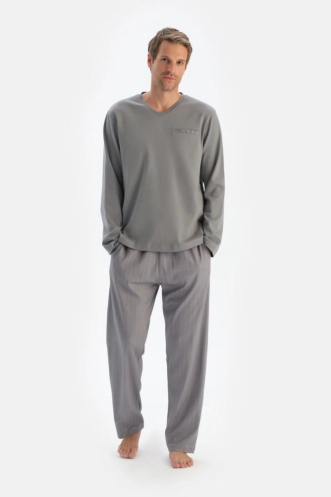 Gri V Yaka Fleto Cepli Tişört Pantolon Pijama Takımı