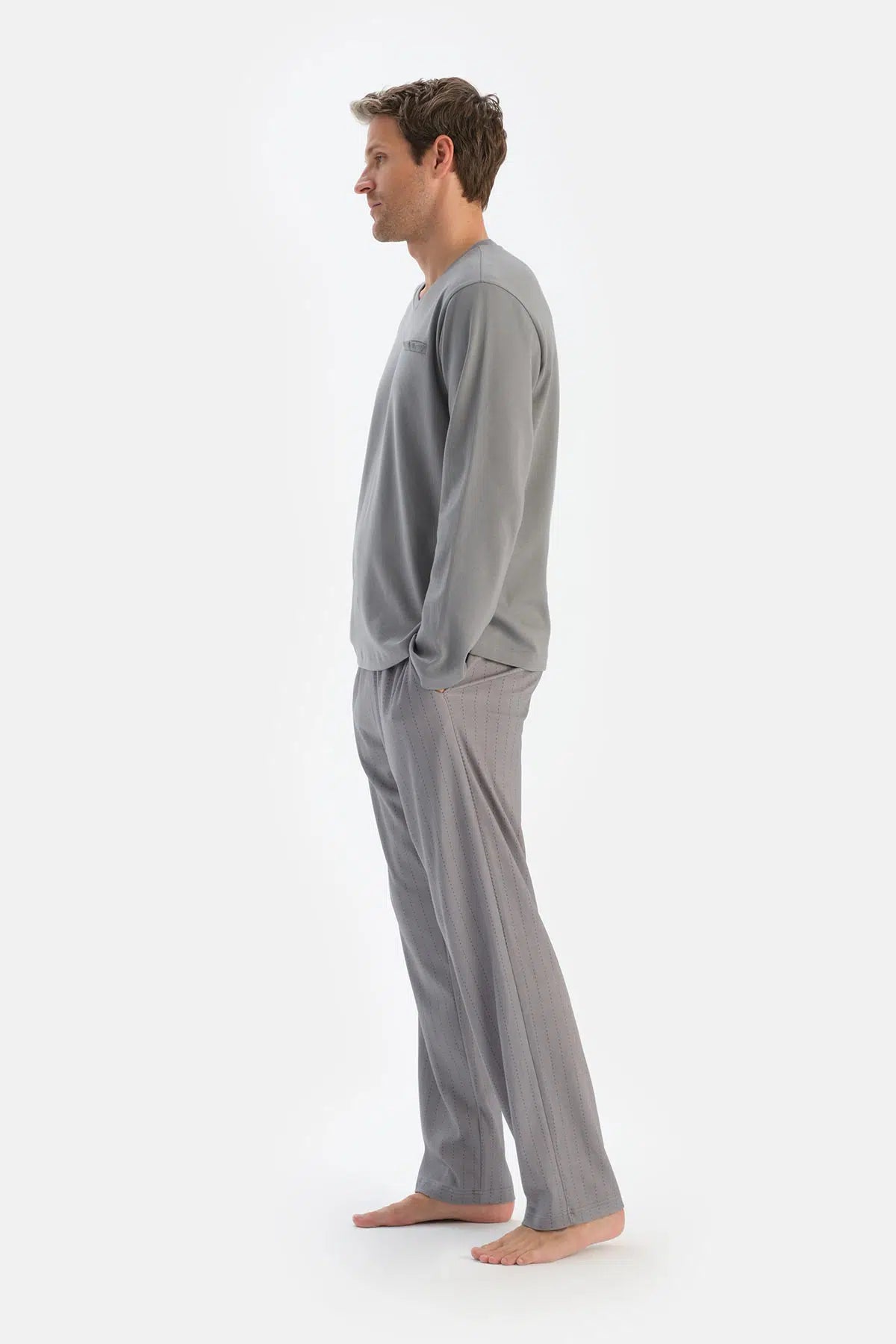 Gri V Yaka Fleto Cepli Tişört Pantolon Pijama Takımı