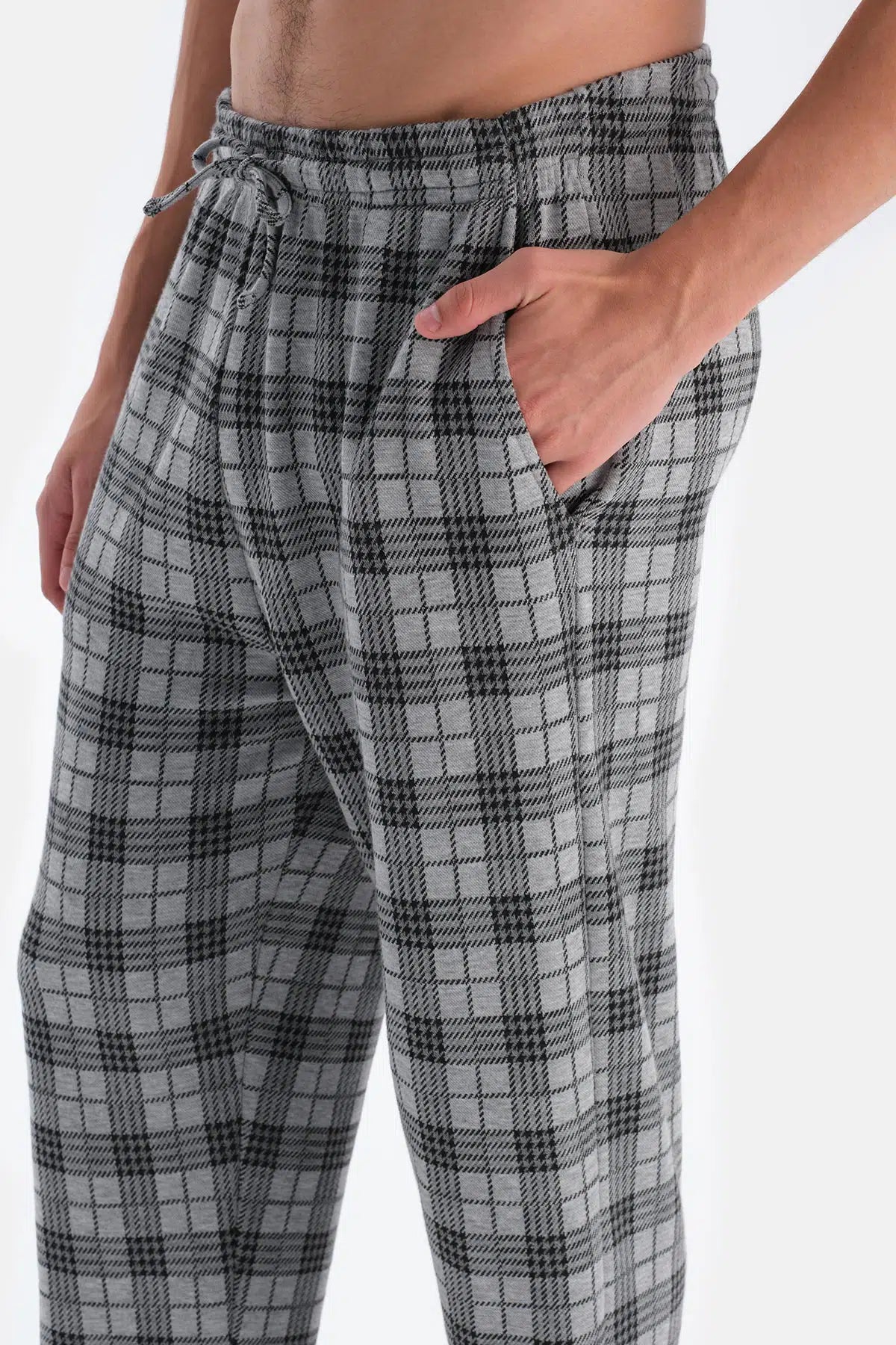 Gri Melanj Bisiklet Yaka Uzun Kollu Ekose Pantolonlu Pijama Takımı