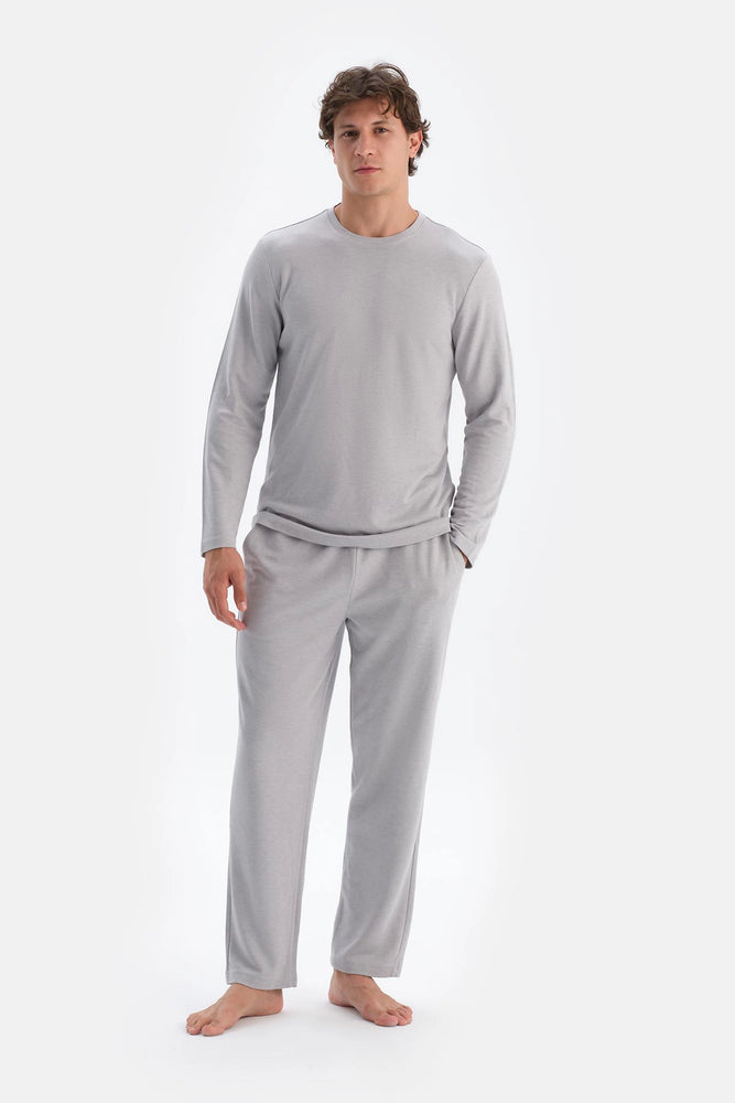 Açık Gri Bisiklet Yaka Uzun Kollu Yünlü Pijama Takımı